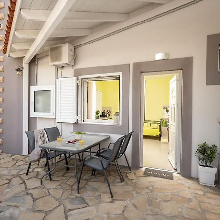 Milos Apartment Kalamaki  Exterior photo