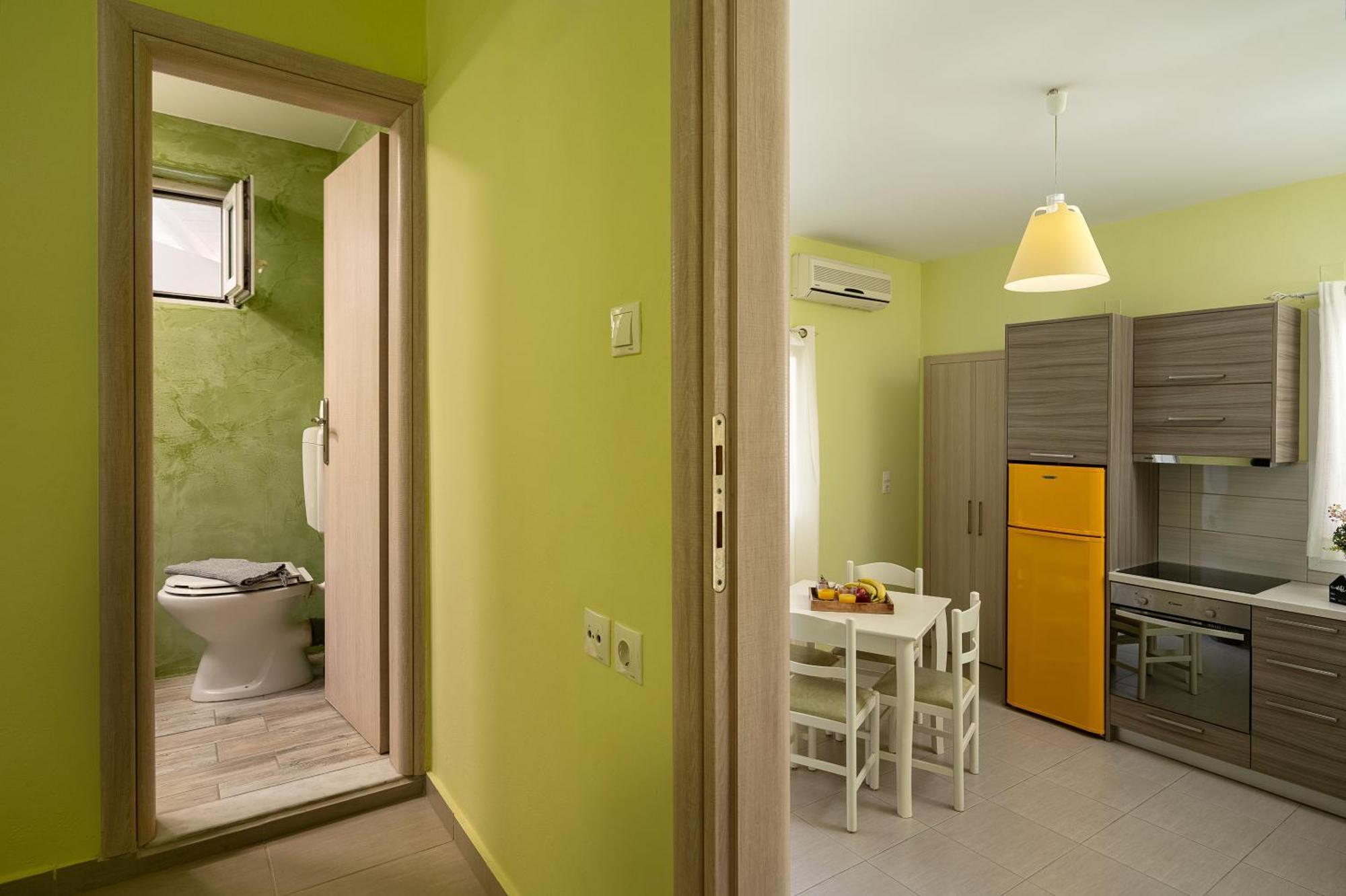 Milos Apartment Kalamaki  Exterior photo